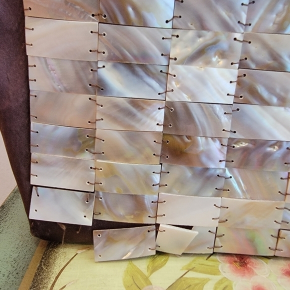 Mad by Design Shell Handbag - Picture 9 of 11